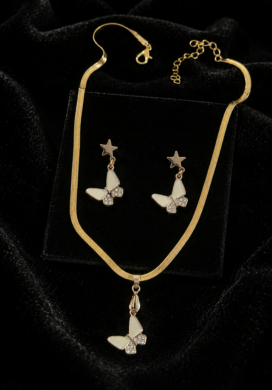 Butterfly stone Pendent Set with Anti-tarnish Chain