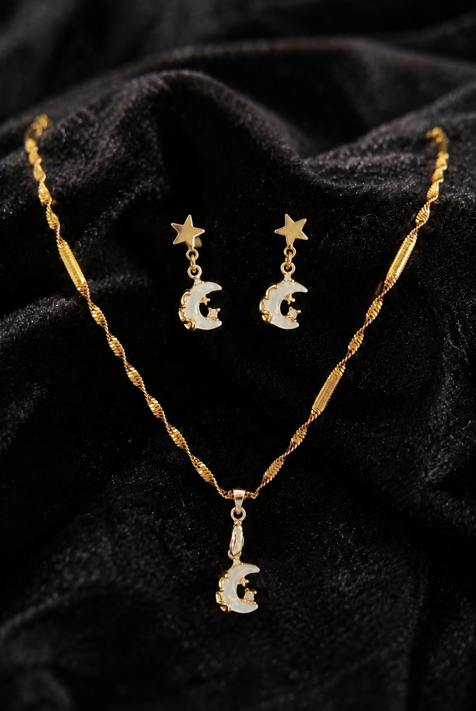 Celestial Moonlight stone Pendent Set with Anti-tarnish Chain (Halographic White)