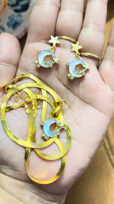 Celestial Moonlight stone Pendent Set with Anti-tarnish Snake Chain