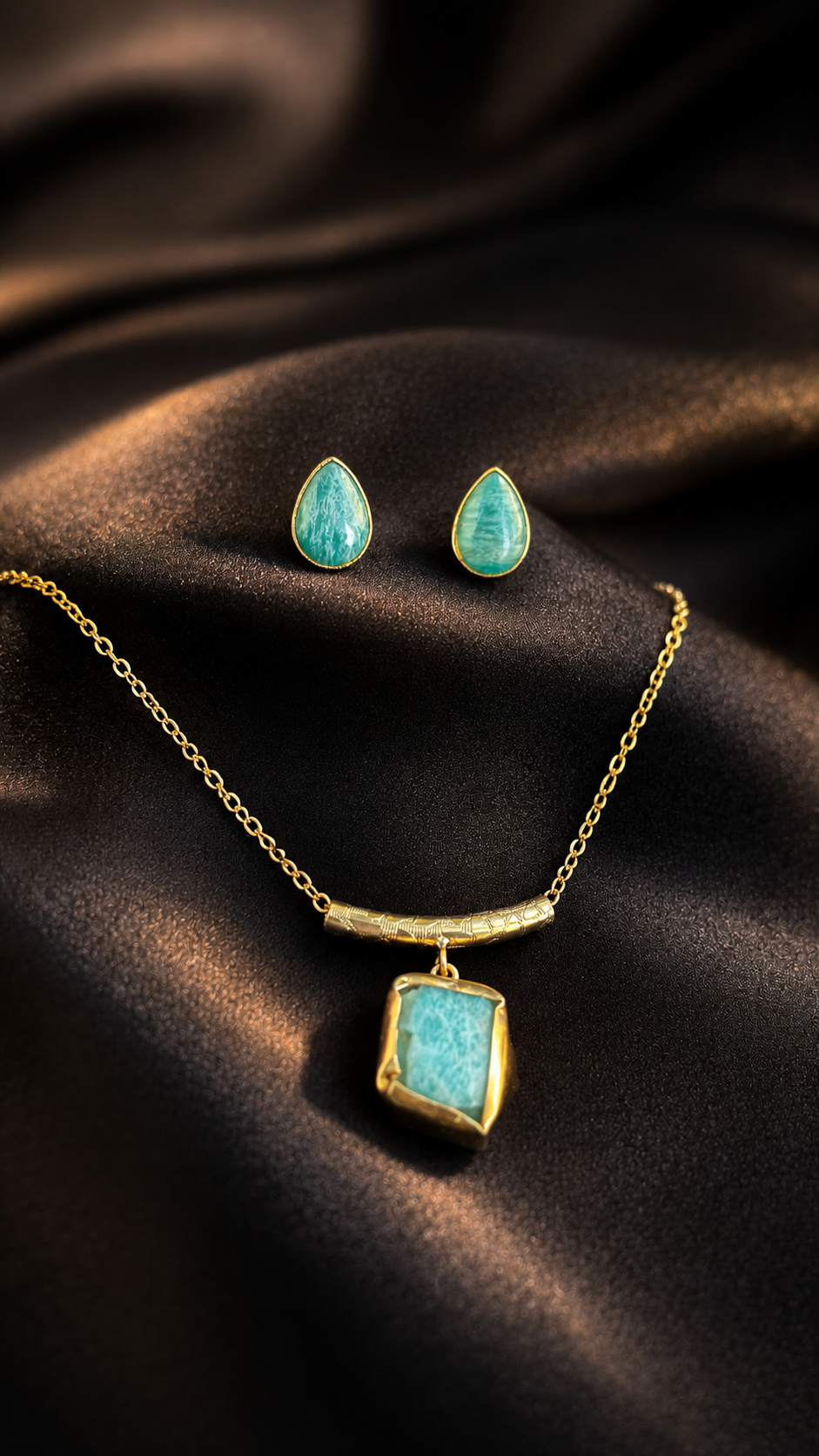 Semi- Precious Stone Swing Chain Necklace with Studs