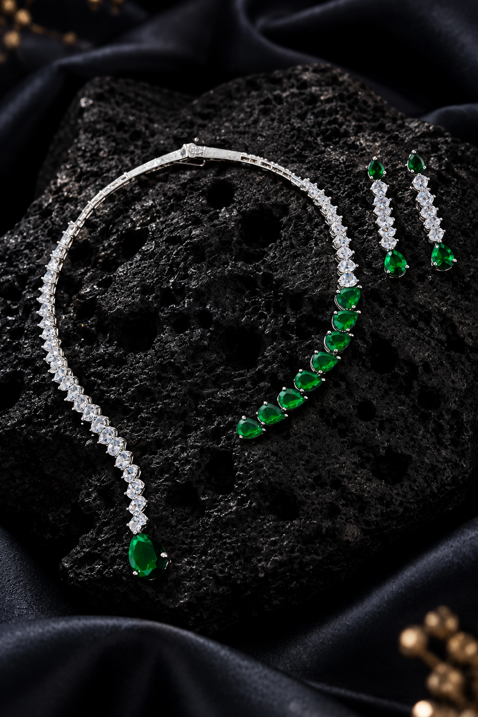 Emerald Stone & Diamond Zirconia Necklace Collar Set